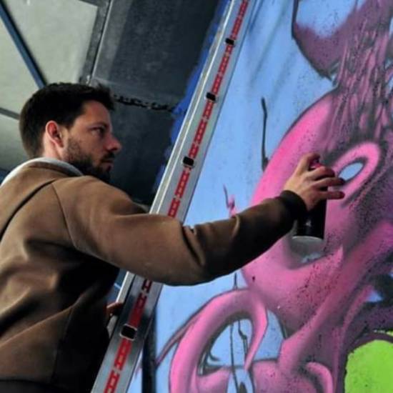 CUSTOM & STREET ART